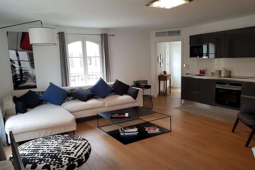 Appartement à SAINT-TROPEZ