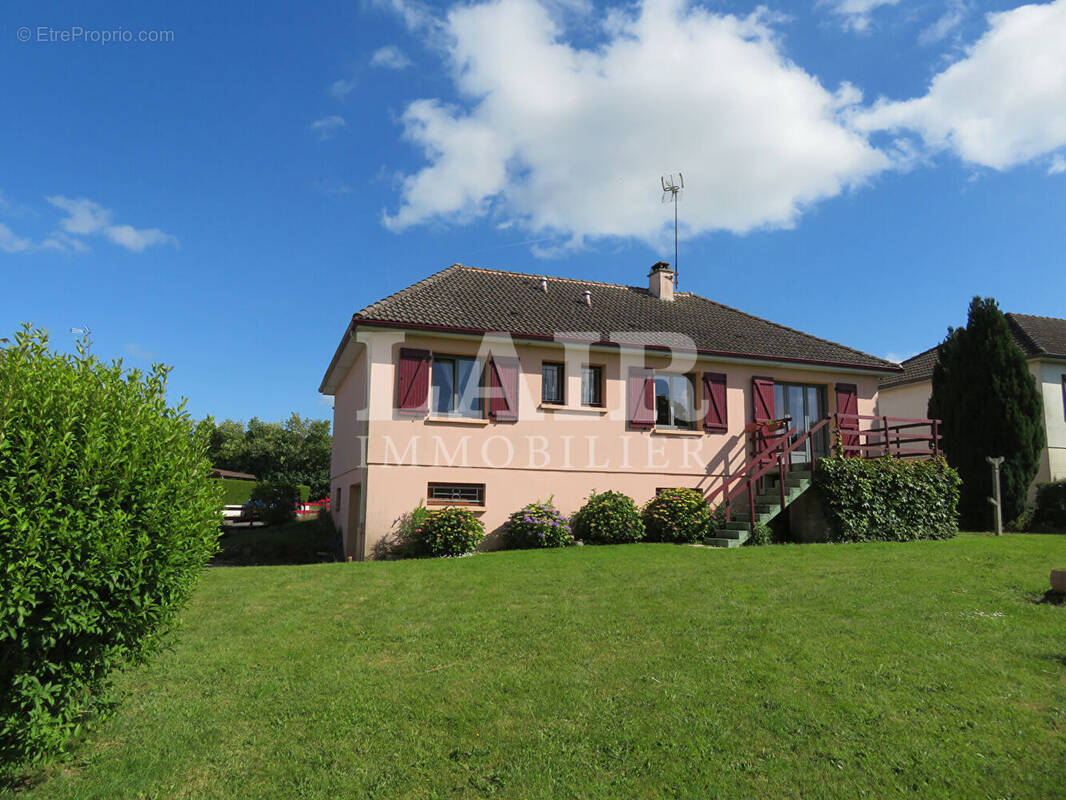 Maison à PRE-EN-PAIL