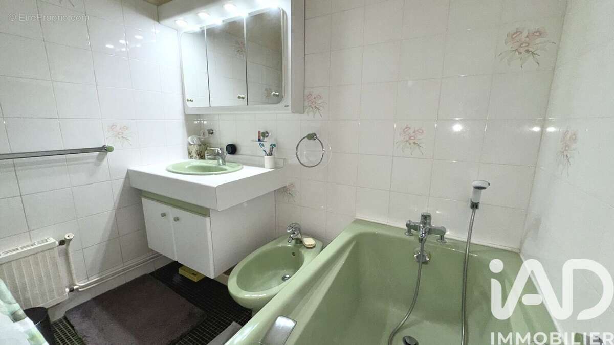 Photo 9 - Appartement à SAINT-CYR-L'ECOLE