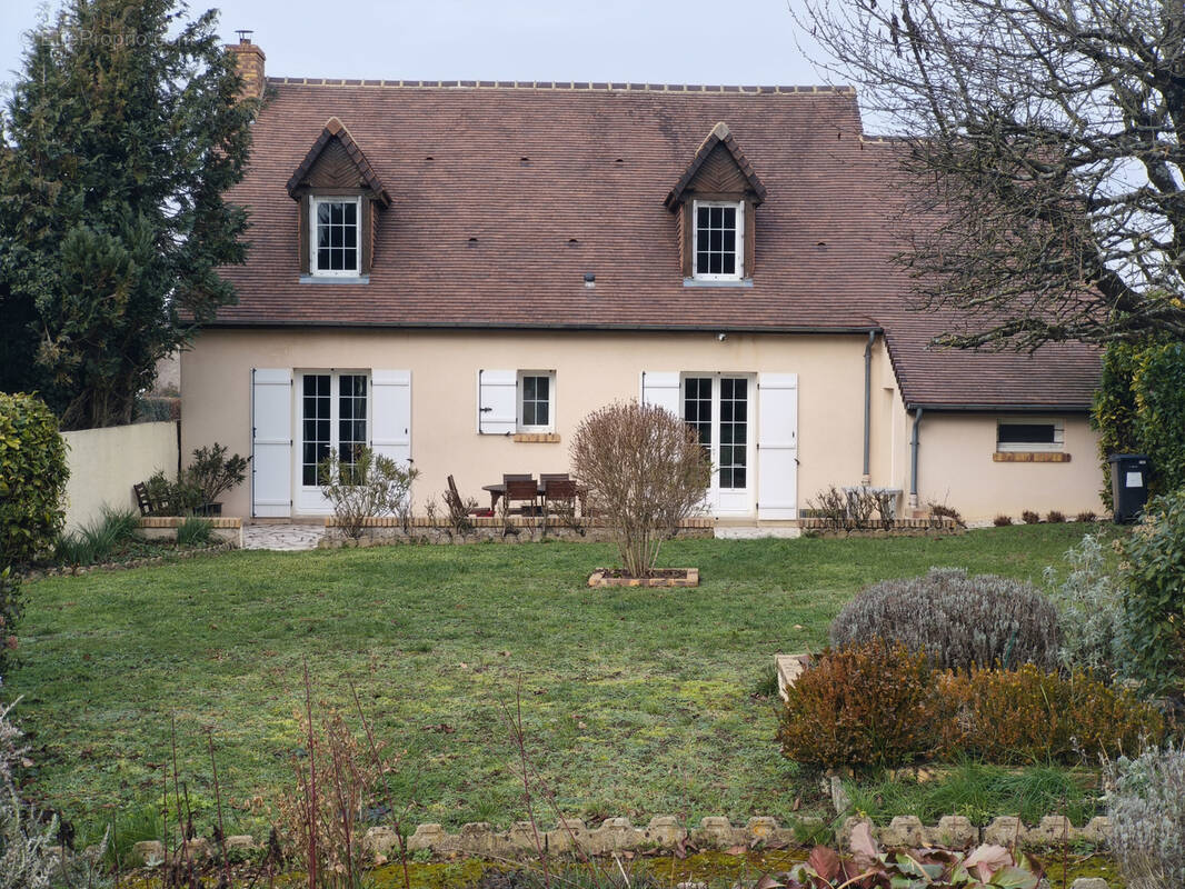 Maison à MAIGNE