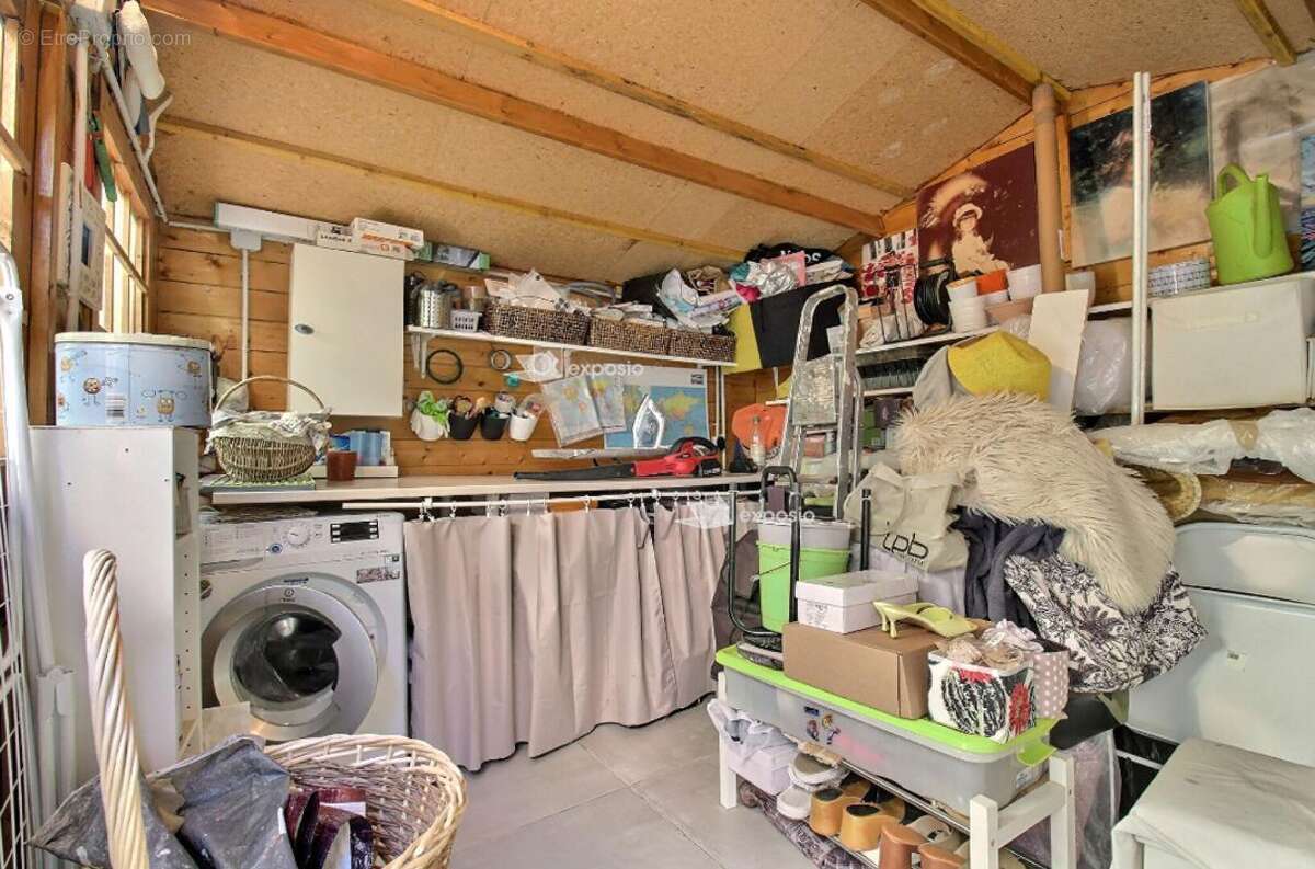 Bas de villa avec jardin - Le Plan du Castellet - 69 m² - 335 000 - photo 13