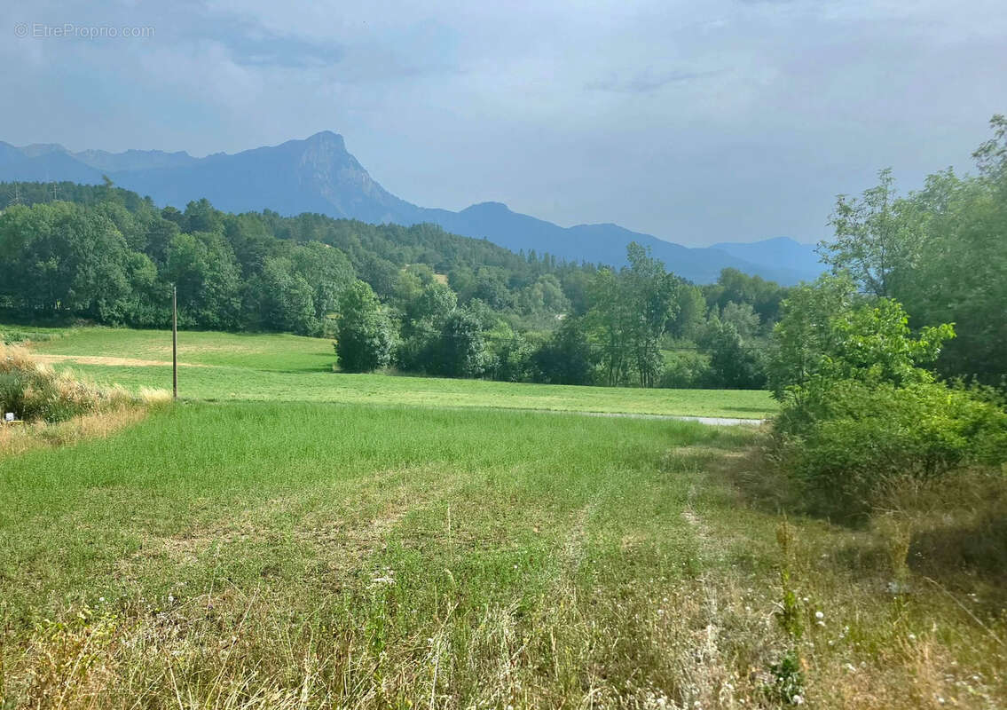 Beau terrain  constructible avec une vue montagne et lac dans un cadre nature - photo 3