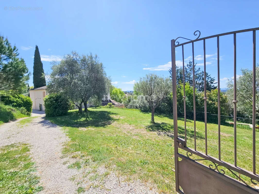 Maison à DRAGUIGNAN