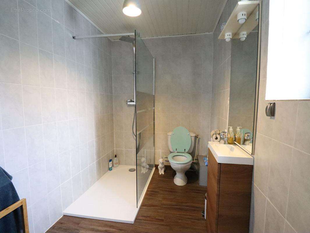 Maison à SERMENTIZON