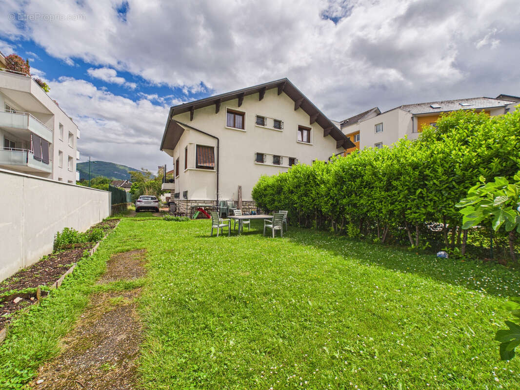 Appartement à BARBERAZ