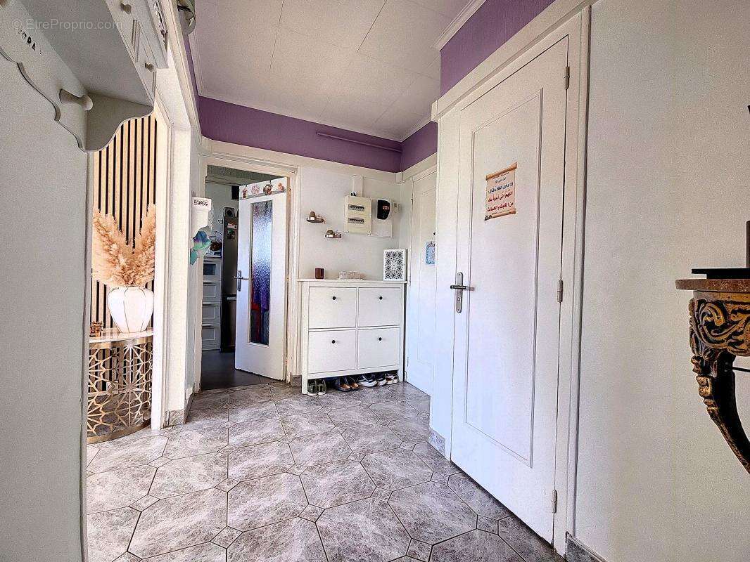 Appartement à CHENOVE