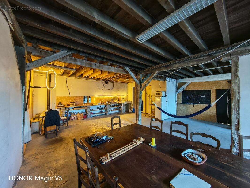 Appartement à MEHUN-SUR-YEVRE