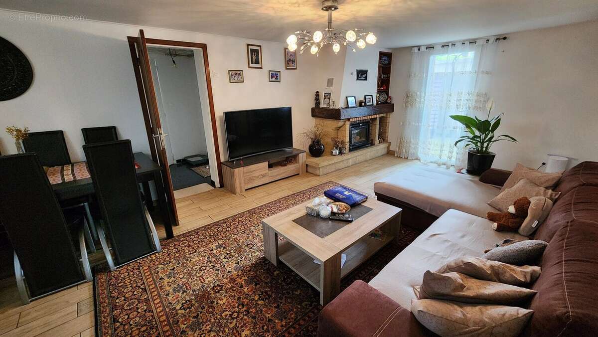 Maison à BENEJACQ