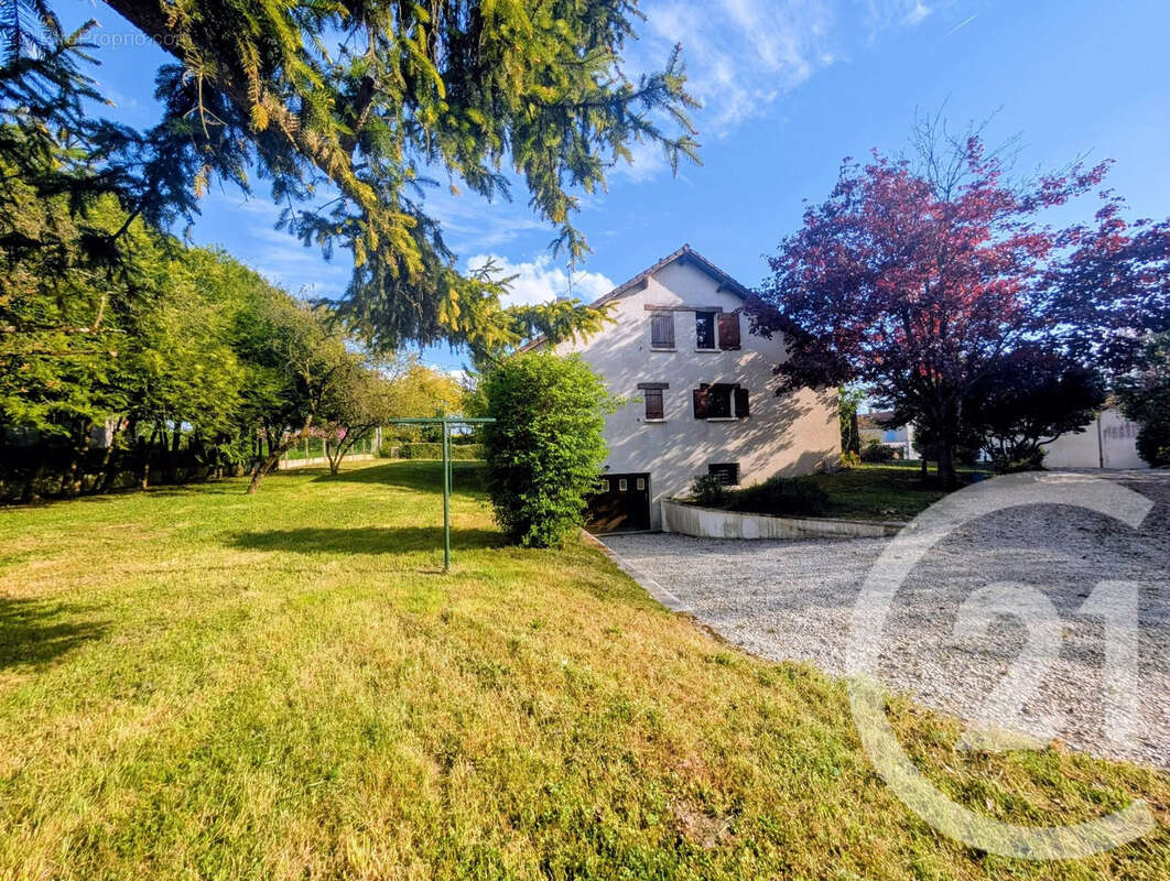 Maison à LA CHAUSSEE-SUR-MARNE