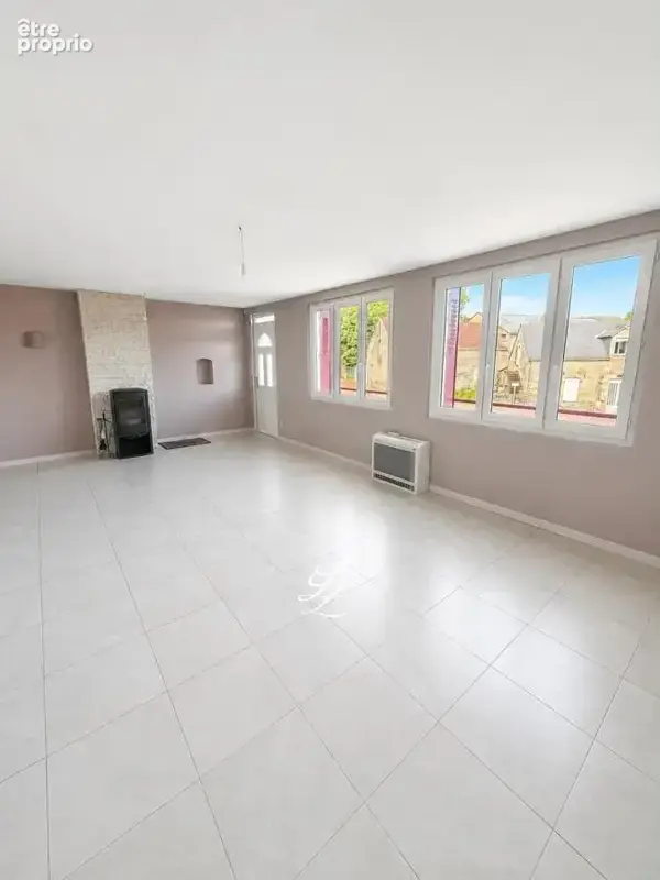 Maison 6 pièces 140 m² à vendre à Juigne-Sur-Sarthe (72300) - photo 498