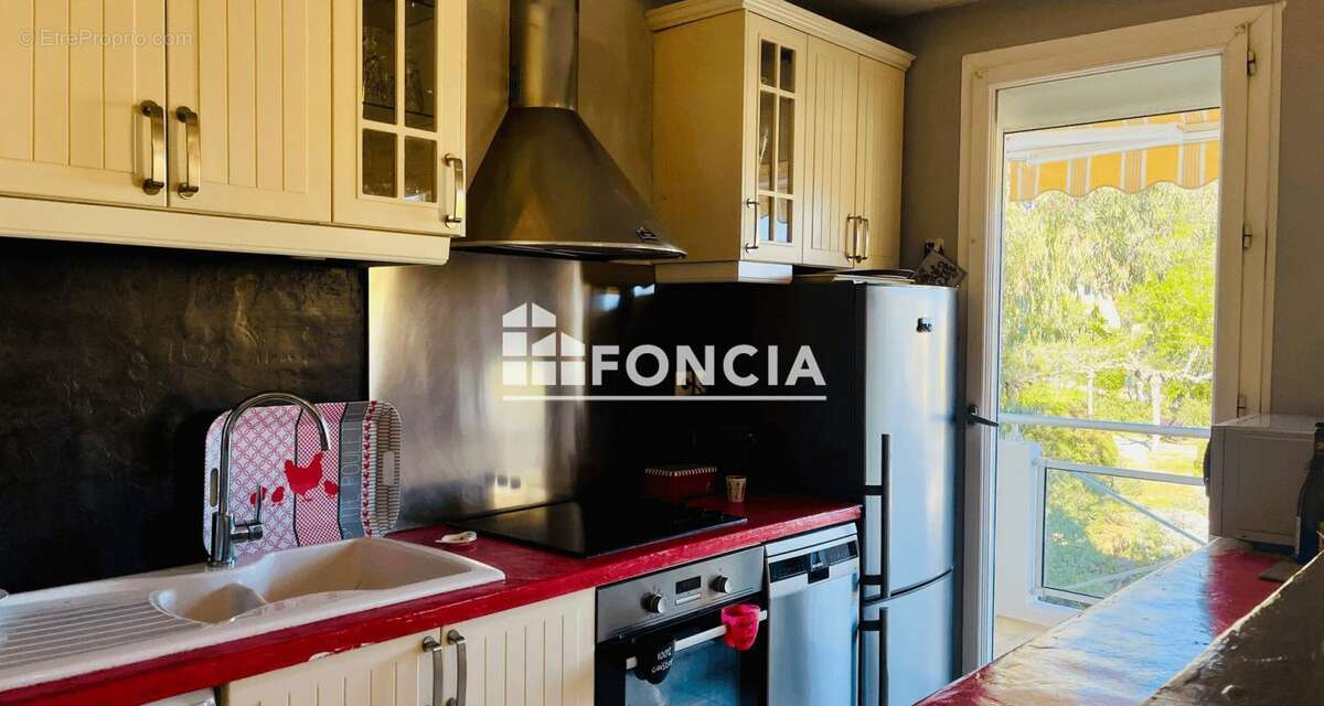 Appartement à HYERES