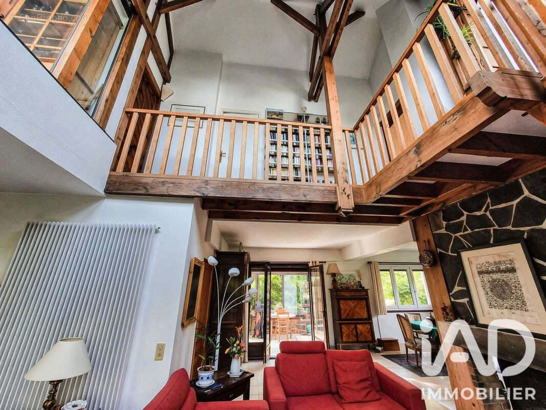 Photo 3 - Maison à BURES-SUR-YVETTE