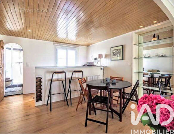 Photo 2 - Appartement à PARIS-3E