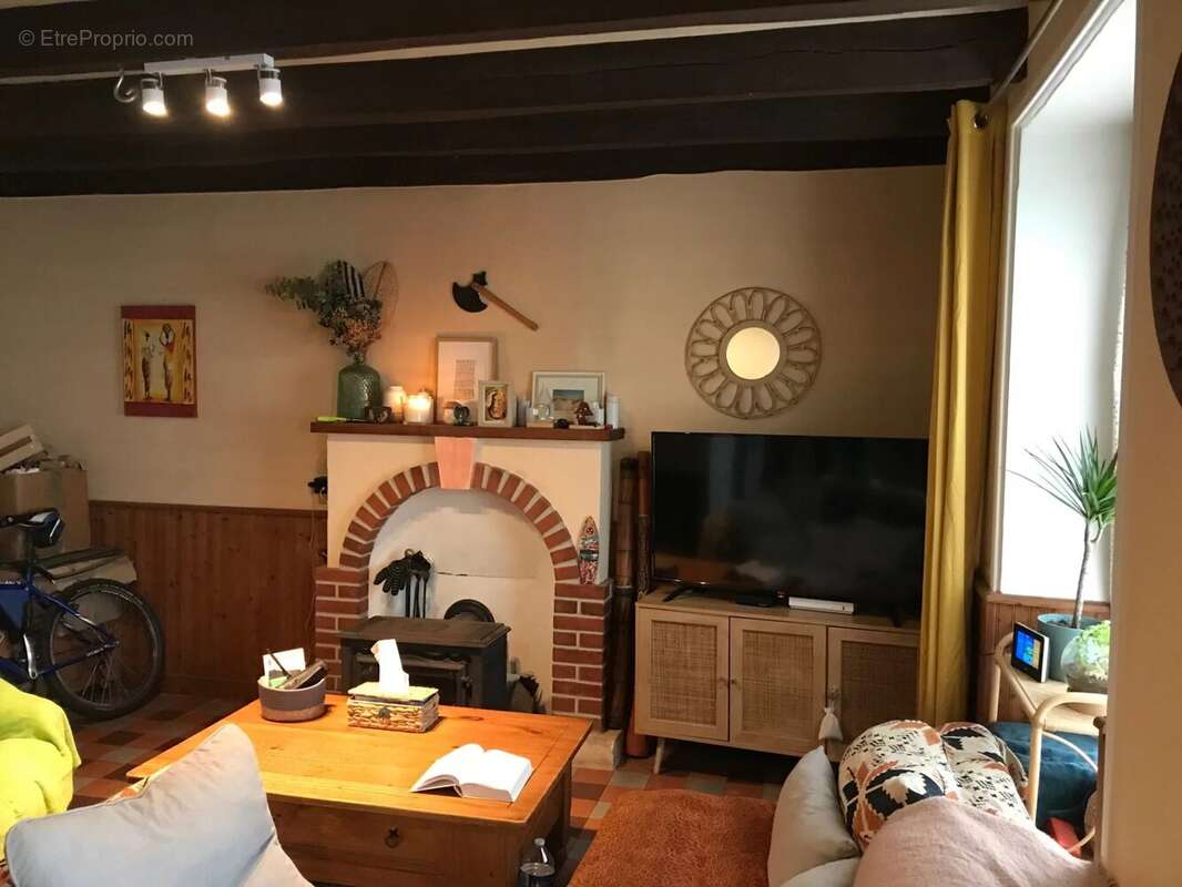 Maison à MONCOUTANT