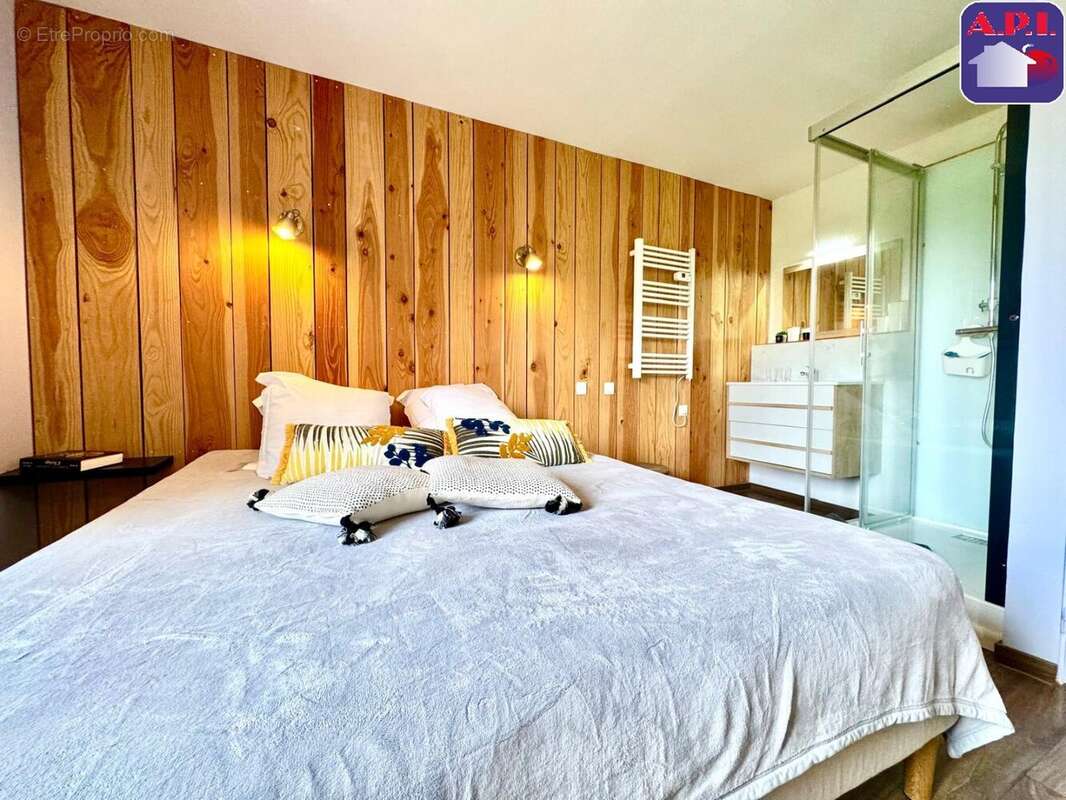 Appartement à USSAT