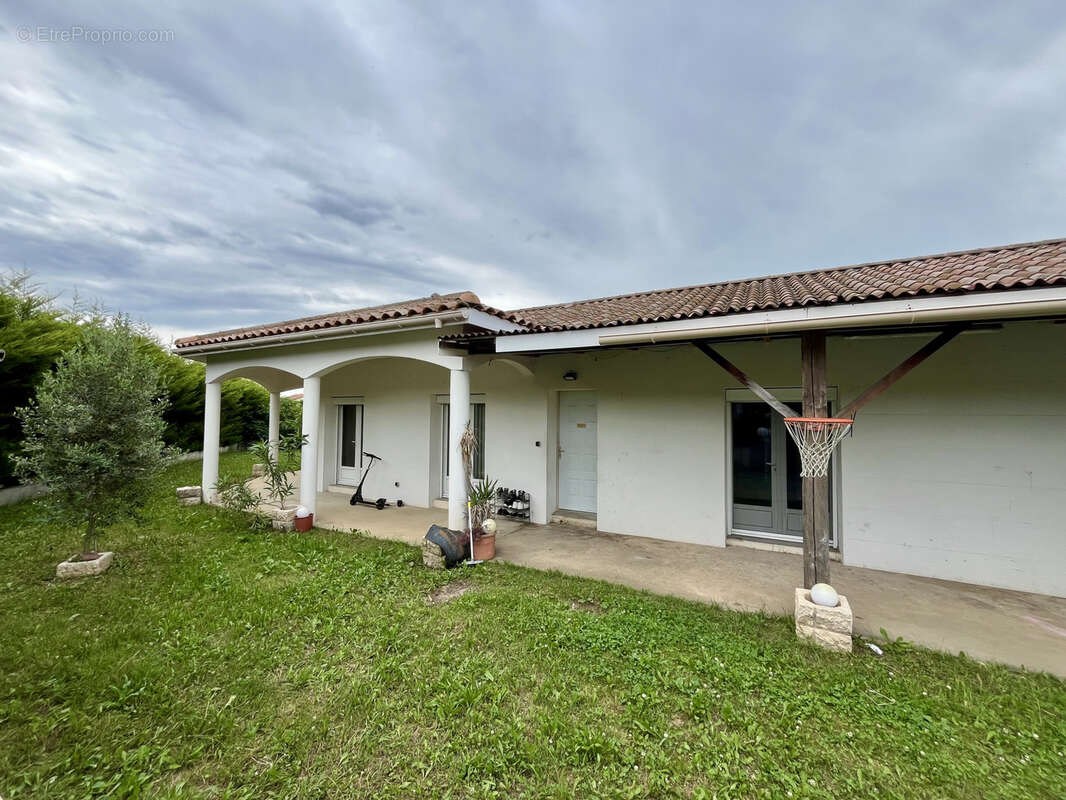 Maison à SAINT-MAURICE-L'EXIL