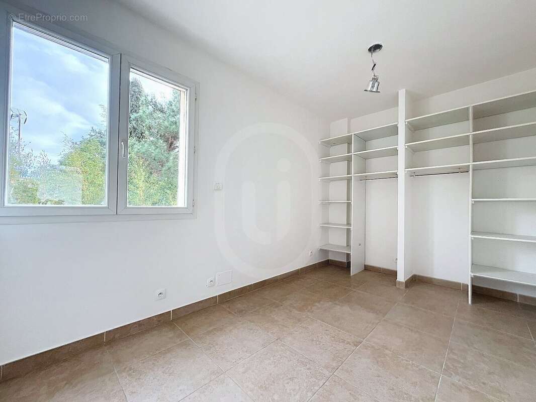 Appartement à LE CRES