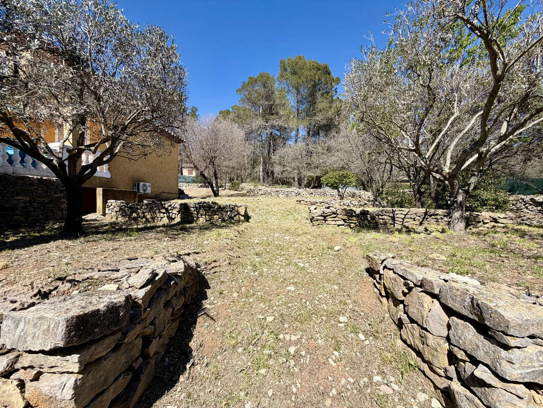 Maison à LA ROQUEBRUSSANNE