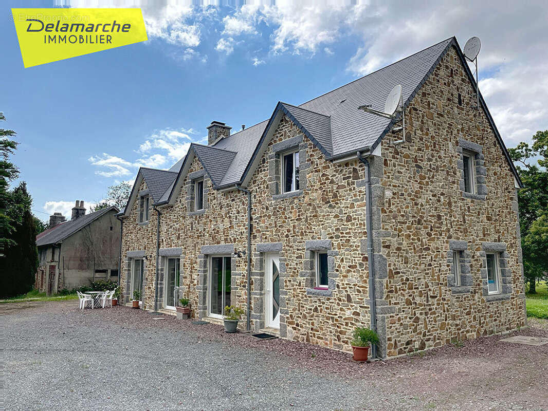 Maison à SAINT-SAUVEUR-LENDELIN