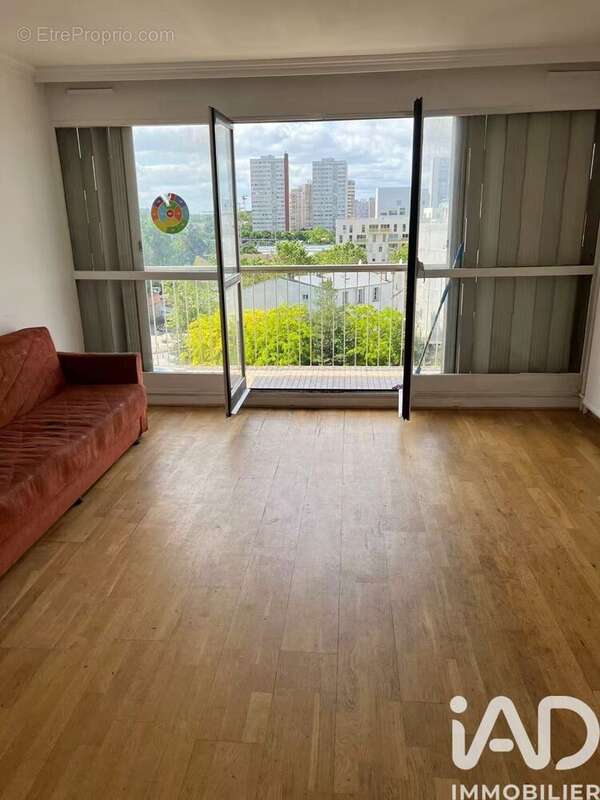 Appartement 77 m² à Aubervilliers  - photo 2