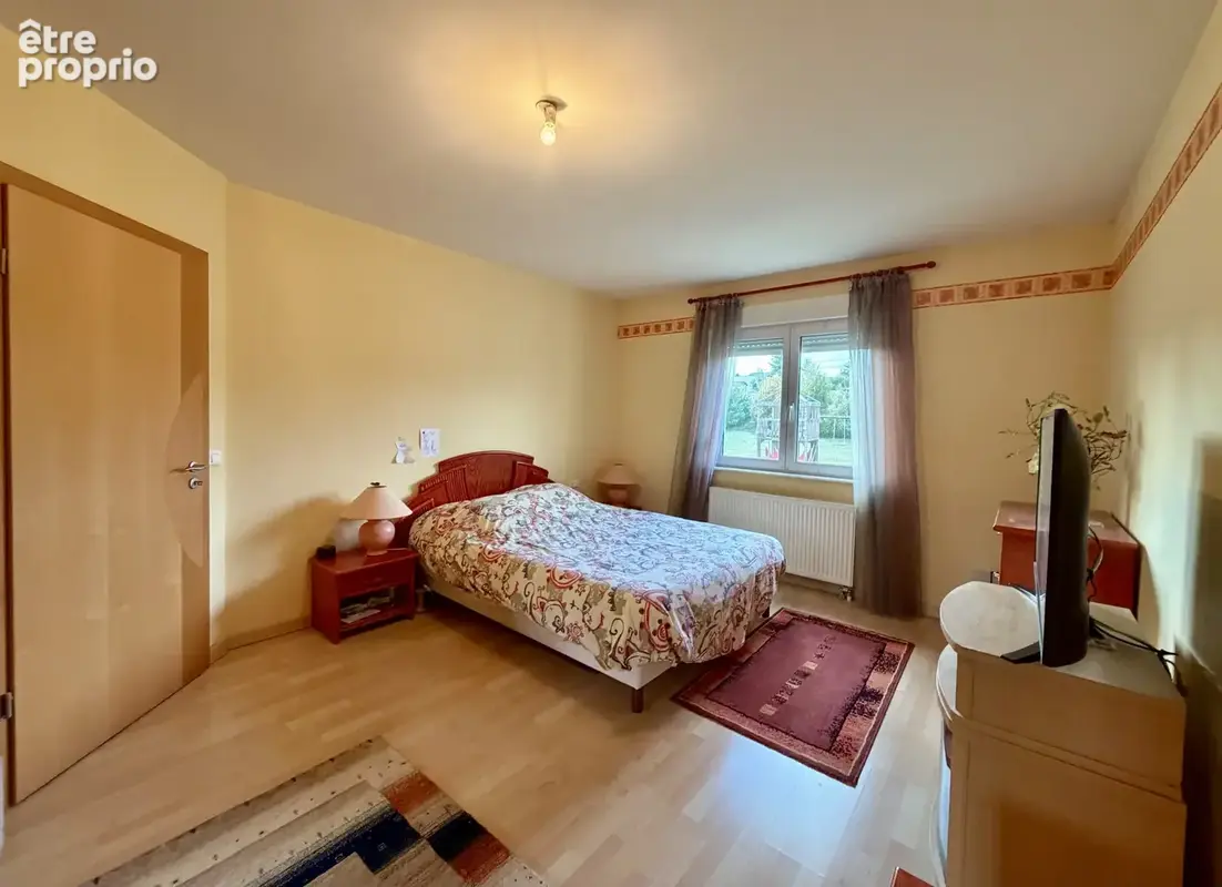 Belle maison 200 m2 4 chambres au calme - photo 6