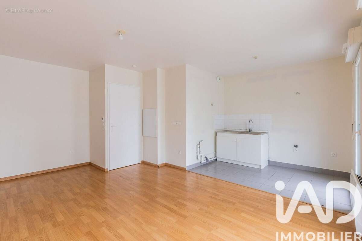 Photo 3 - Appartement à CHOISY-LE-ROI