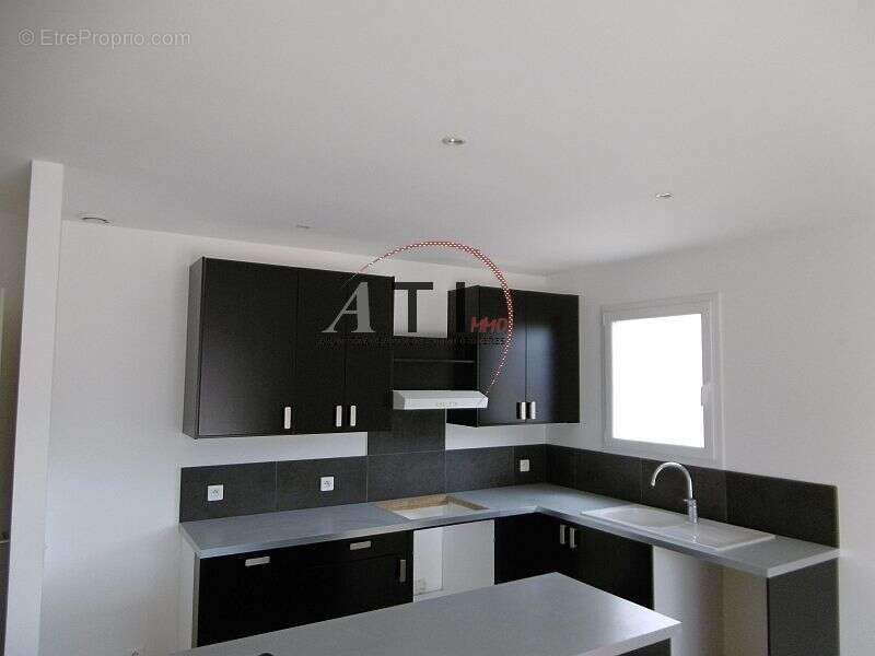 Appartement 554 m² à Sainte-Maxime  - photo 3