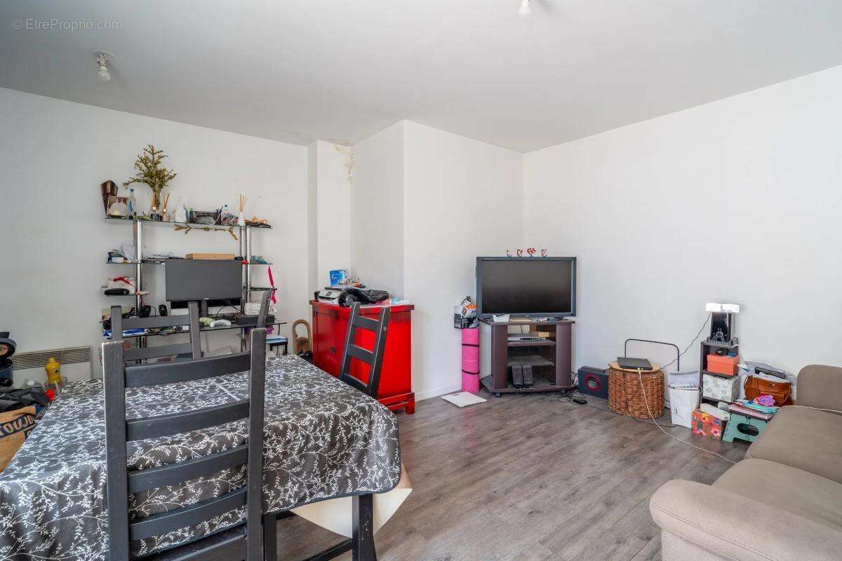 Appartement de 3 pièces de 68 m² à Drancy - photo 4