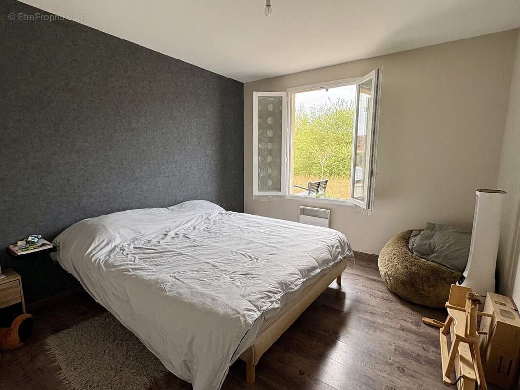 Maison 85 m² à Vitry-Aux-Loges  - photo 7