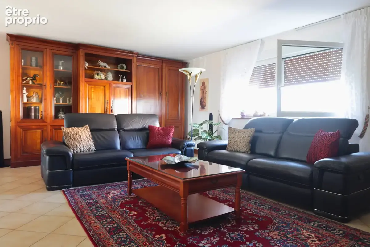 Immeuble de 1309m2 sur 21 ares - photo 12