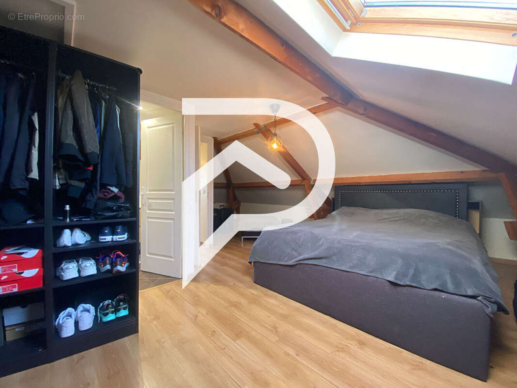 Maison à LIMEIL-BREVANNES