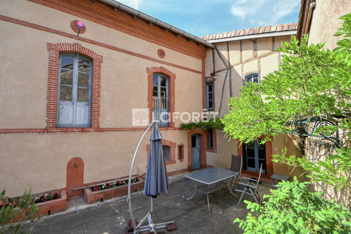 Maison à LISLE-SUR-TARN