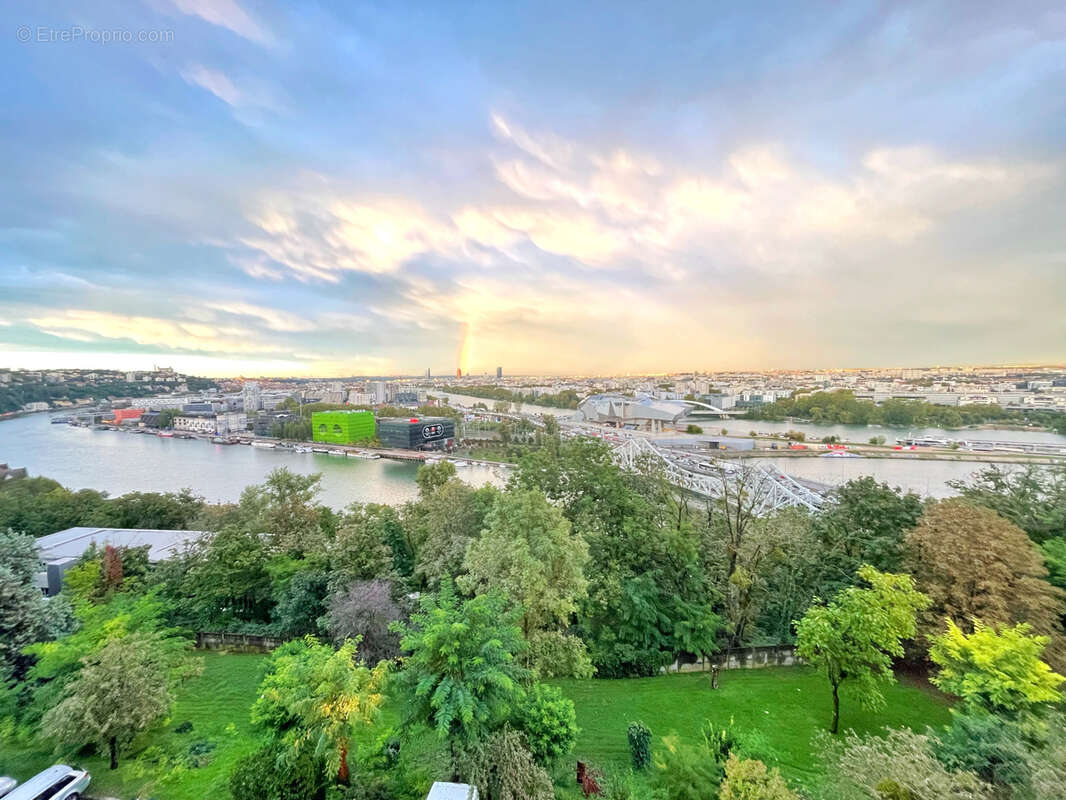 Appartement à LA MULATIERE