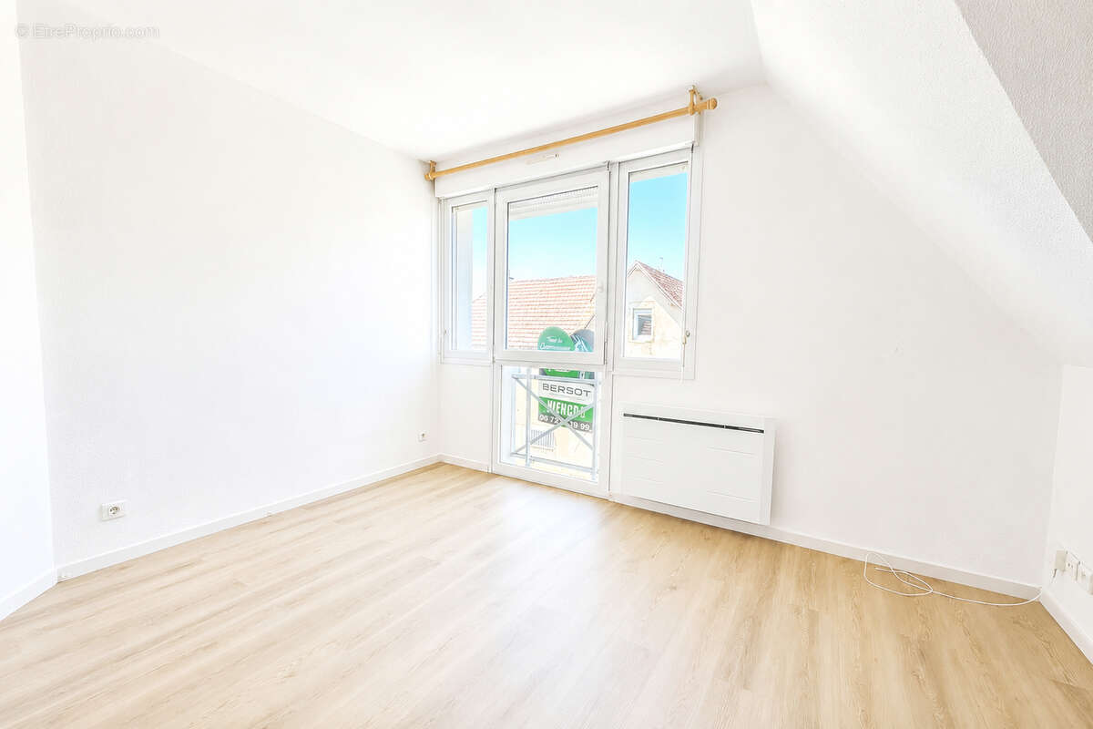 Studio avec place de parking et ascenseur - Proche centre ville - photo 2