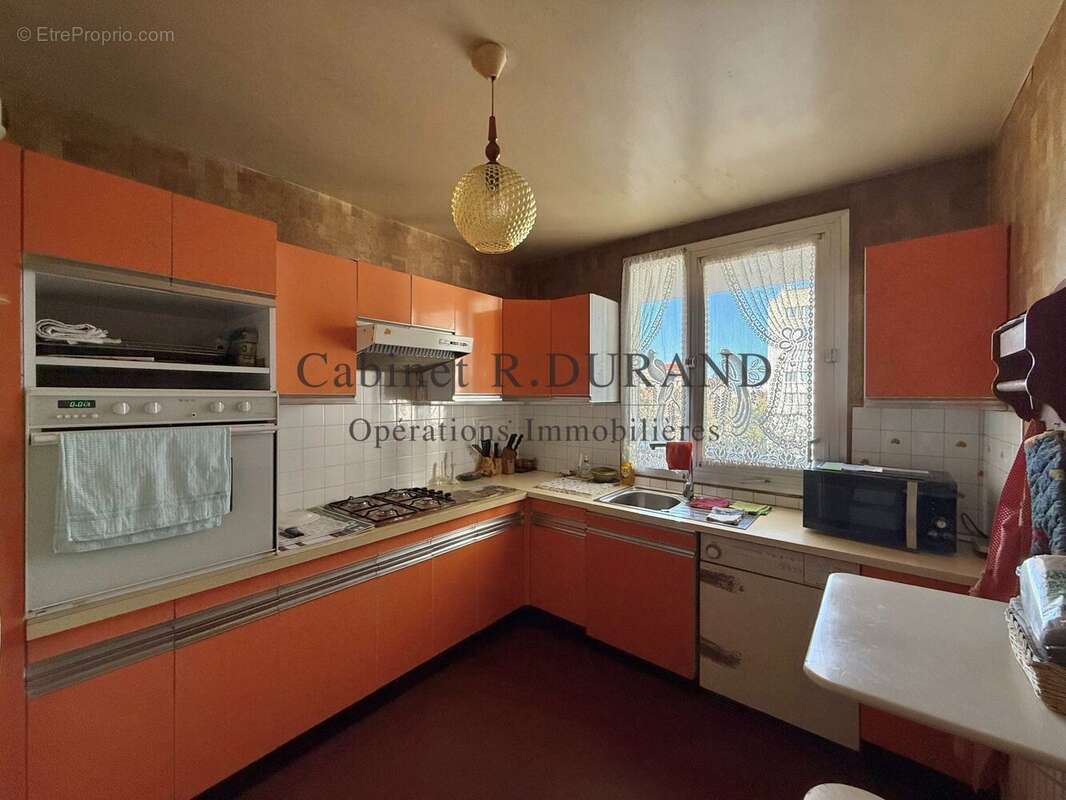 Appartement à COLOMBES