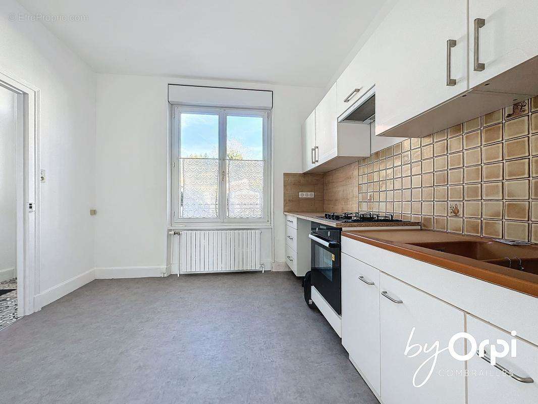 Maison à SAINT-ELOY-LES-MINES