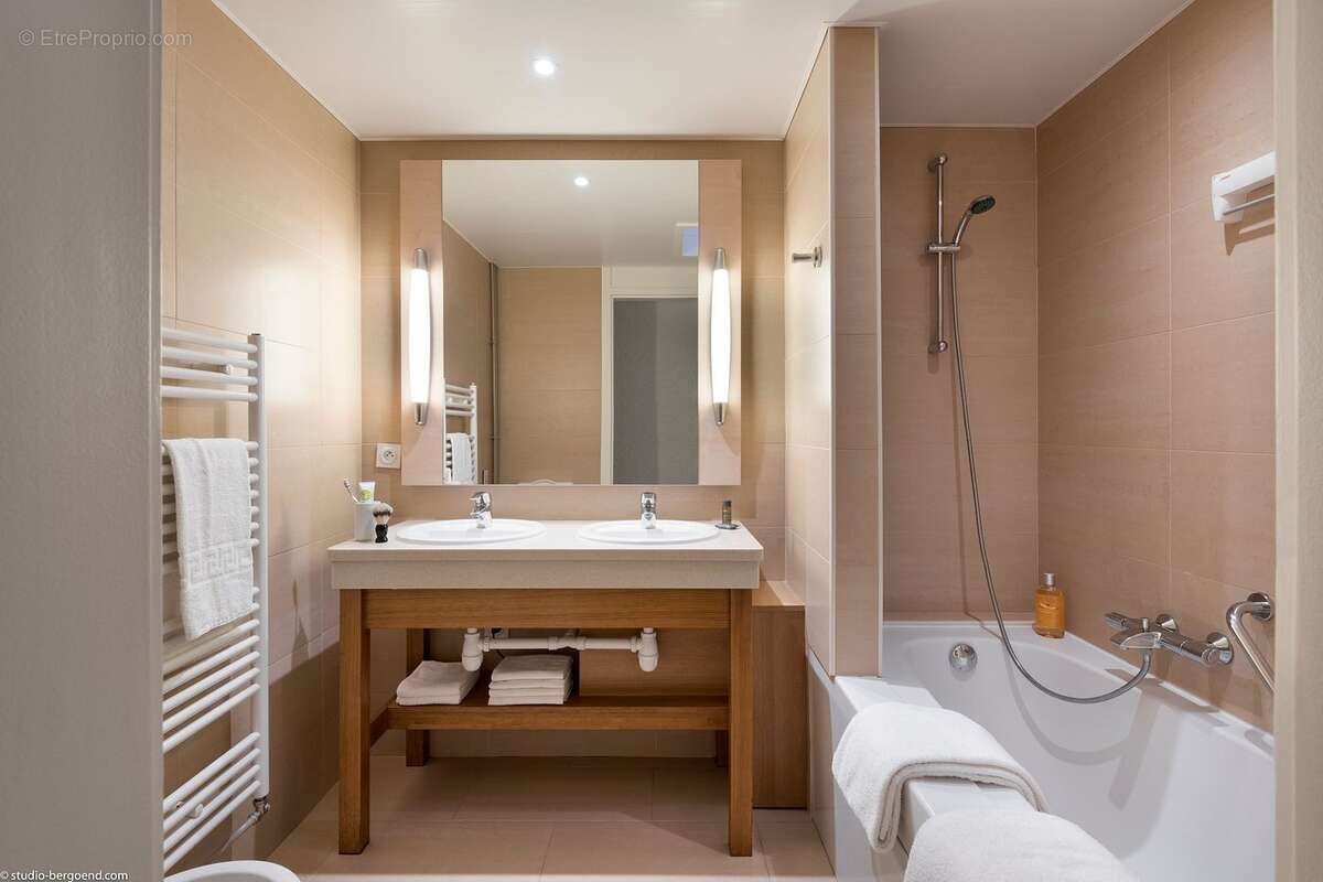 Appartement à LES BARILS