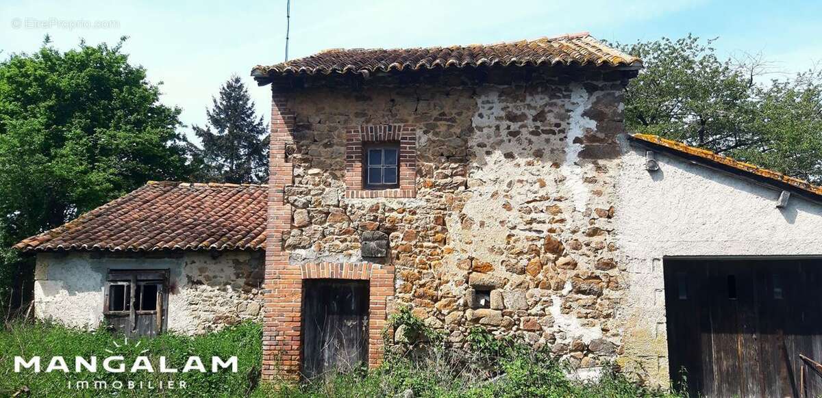 Maison à LESTERPS
