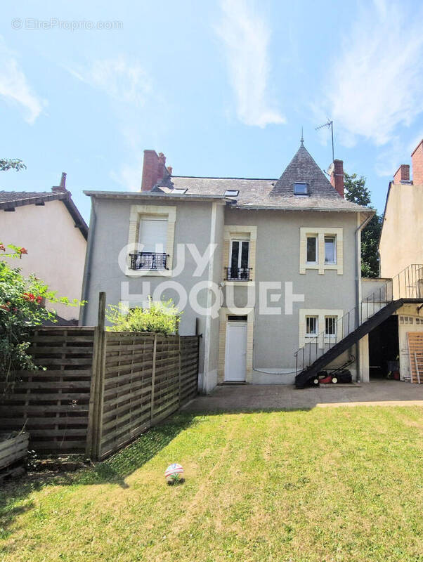Appartement à CHATEAU-GONTIER