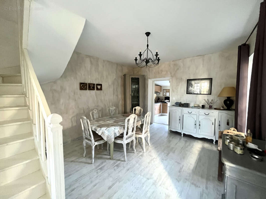 Maison à PORT-EN-BESSIN-HUPPAIN