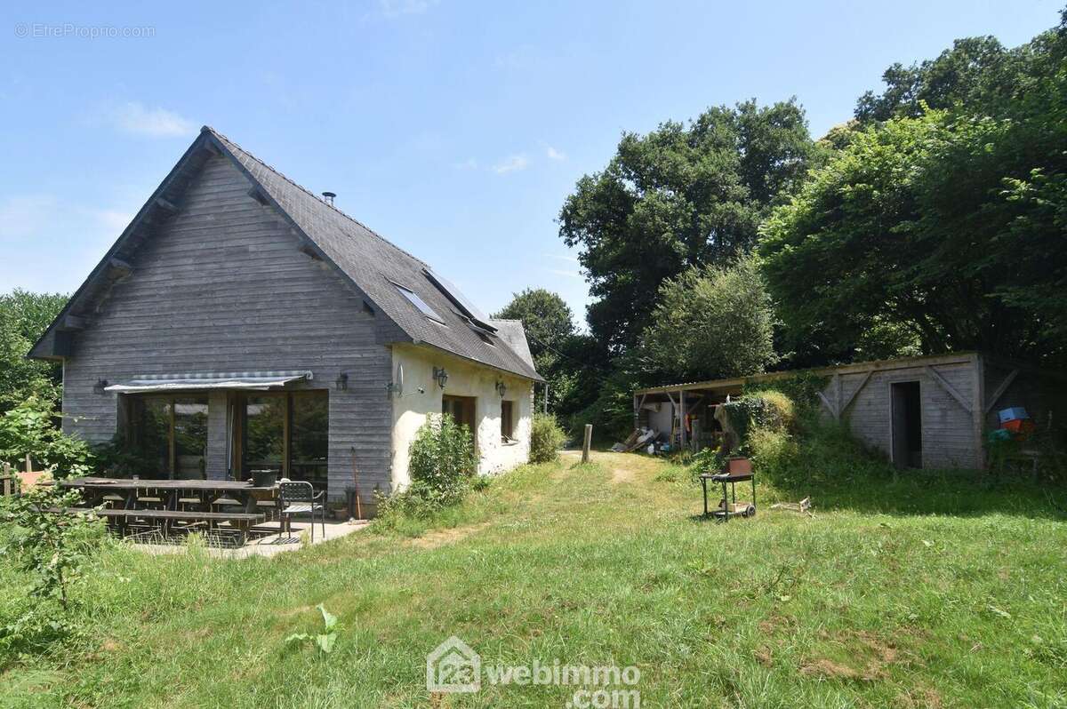 Maison à MELLIONNEC