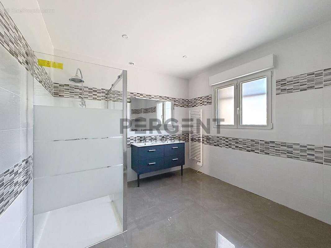 Maison 122 m² à Charleville-Mezieres  - photo 6