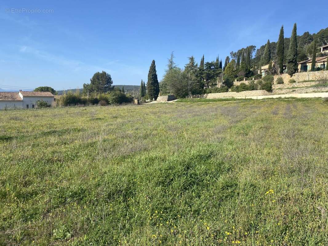 Terrain à bâtir de 1262 m² à COTIGNAC (83) - photo 3