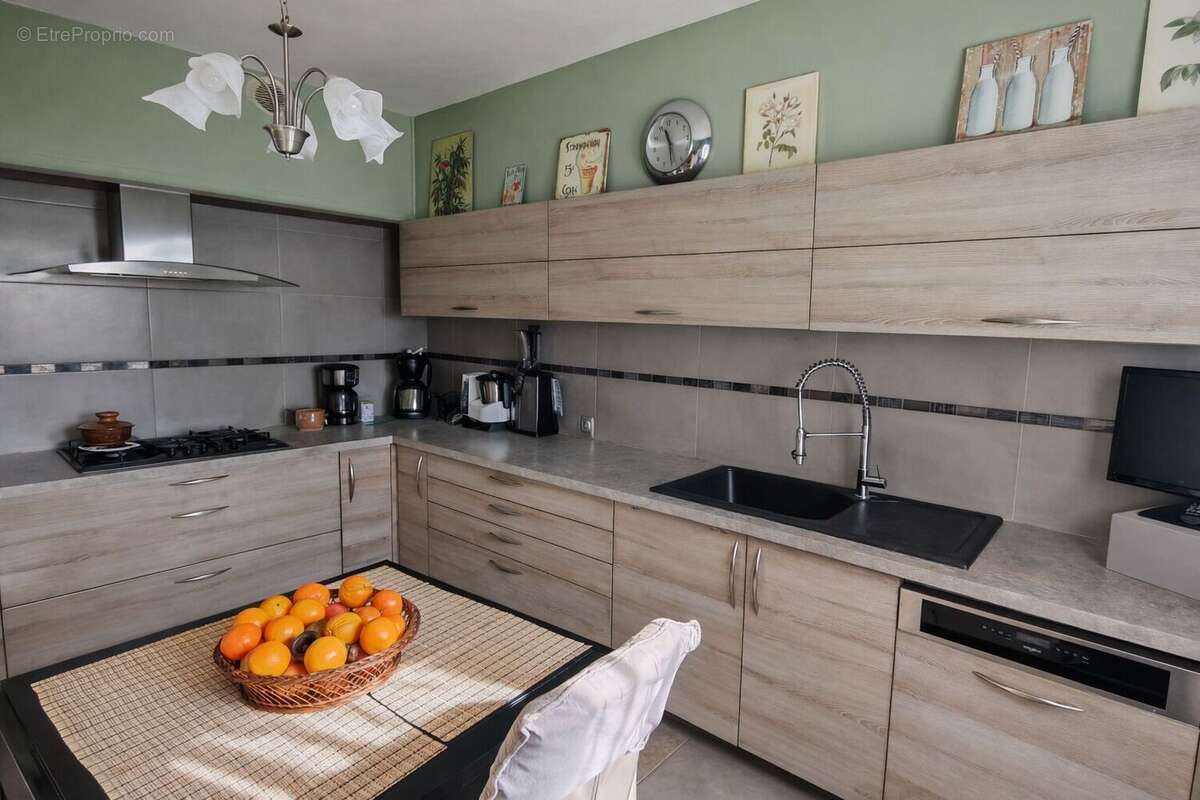 Cuisine - Maison à BRANTOME