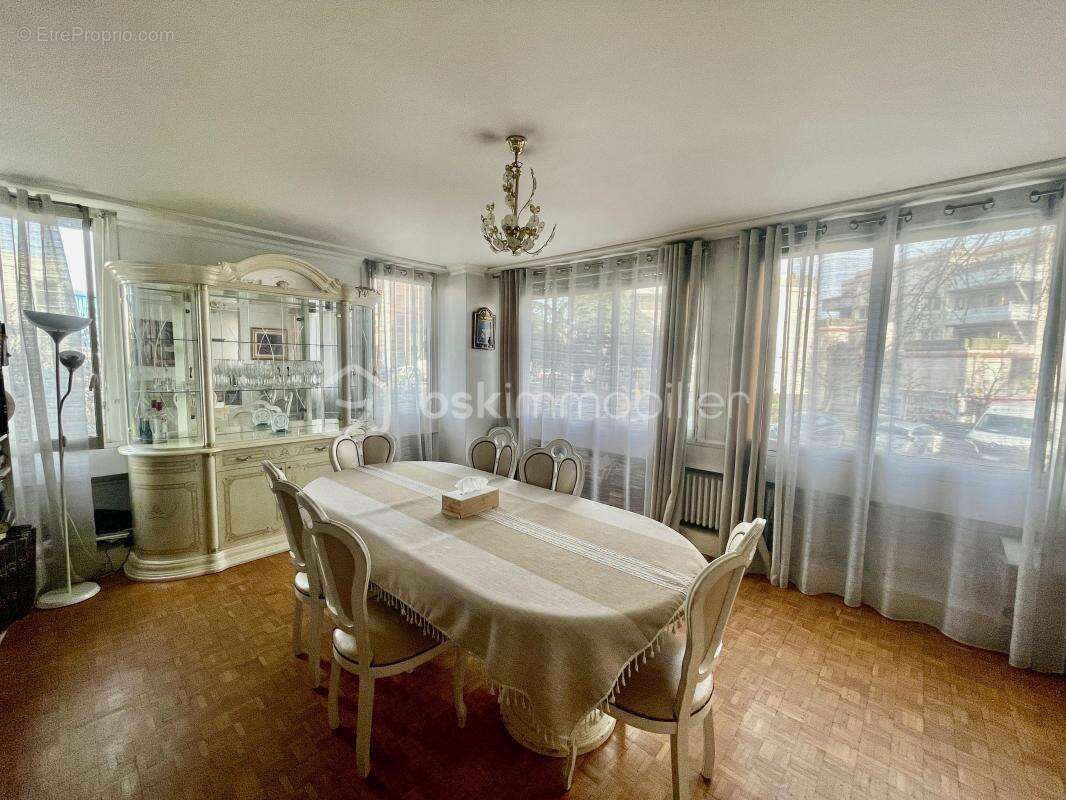 Appartement à FONTENAY-SOUS-BOIS