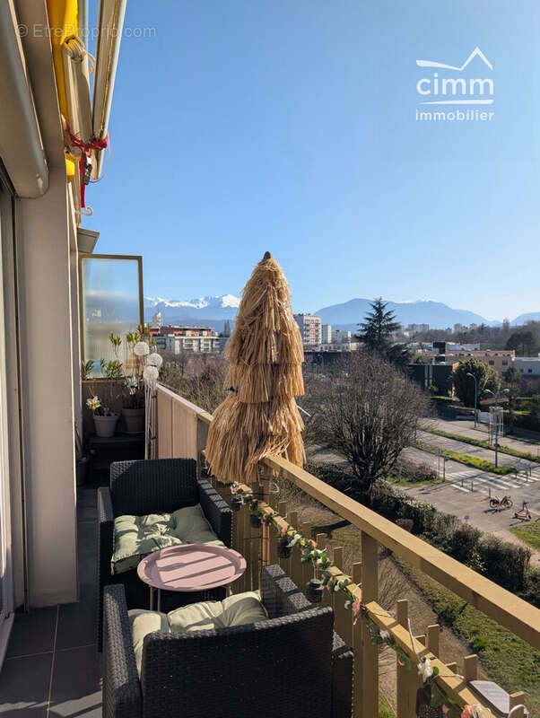 Appartement à SEYSSINET-PARISET