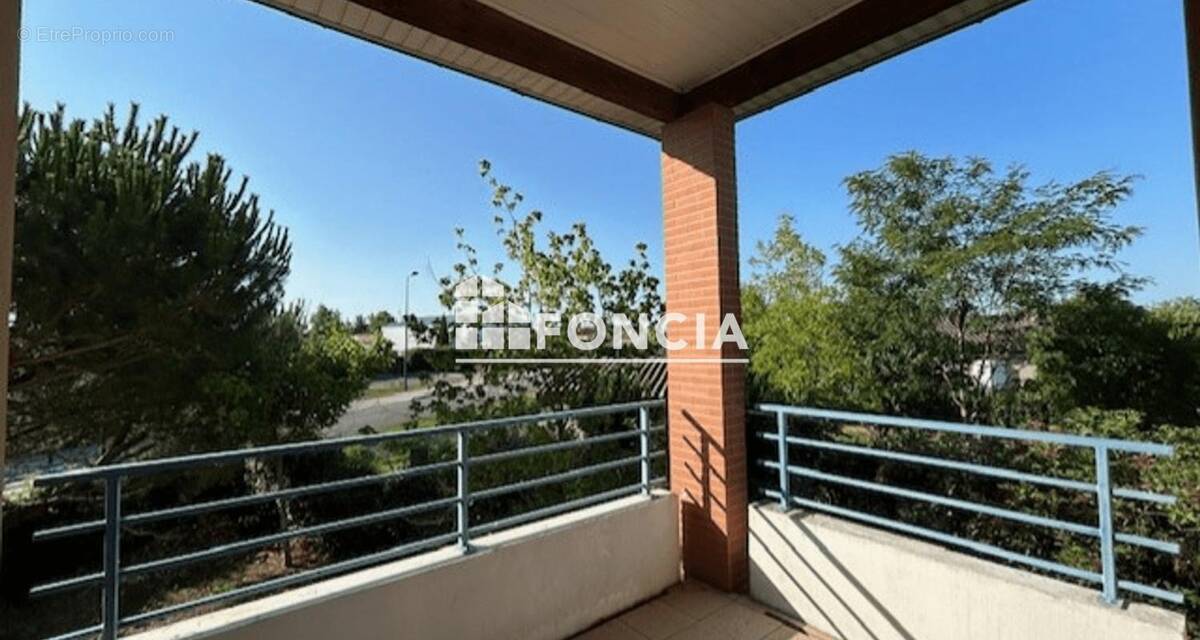 Appartement à LAVERNOSE-LACASSE