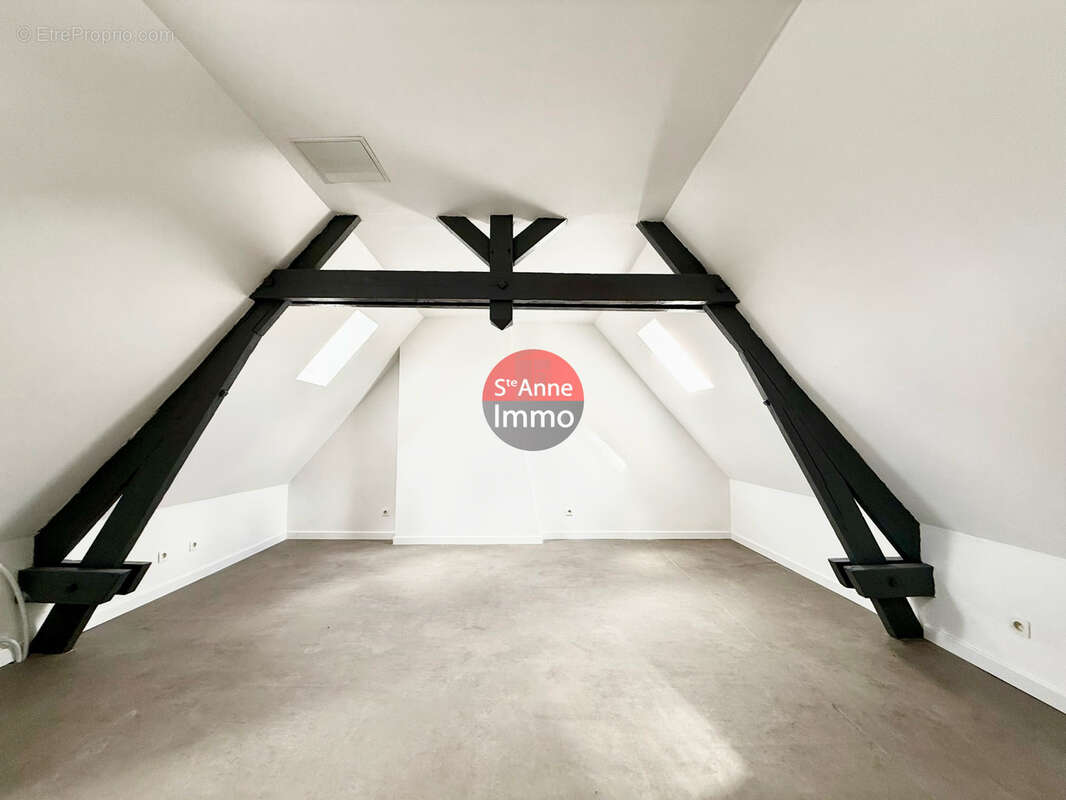 Maison à MEHARICOURT