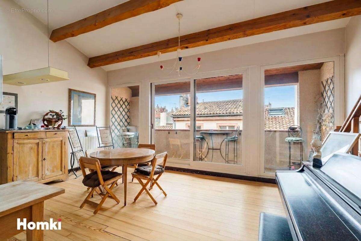 Appartement T6 de 170 m2 à Toulouse 31000, Rue Peyrolières - photo 3