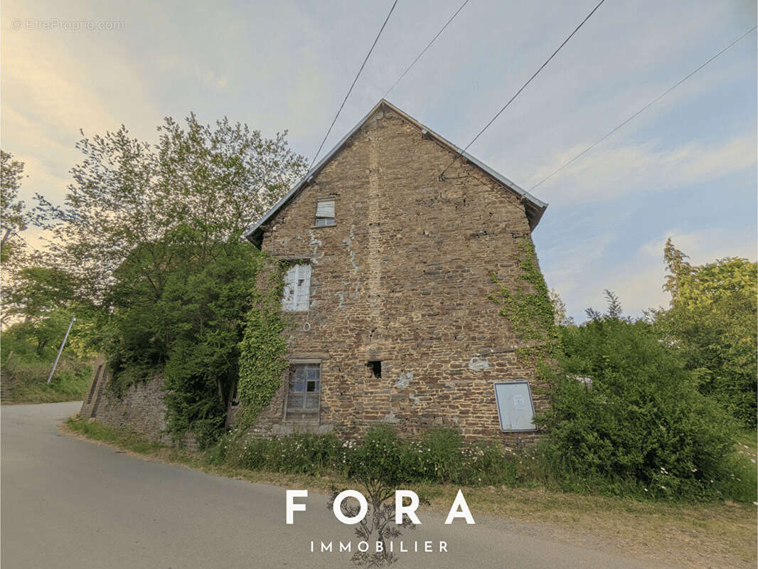 Maison à CONDE-SUR-NOIREAU